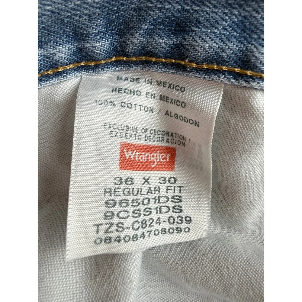 Wrangler Premium Quality Regular Fit Blue Jeans Mens 36x30 96501DS Medium Wash - Picture 6 of 13
